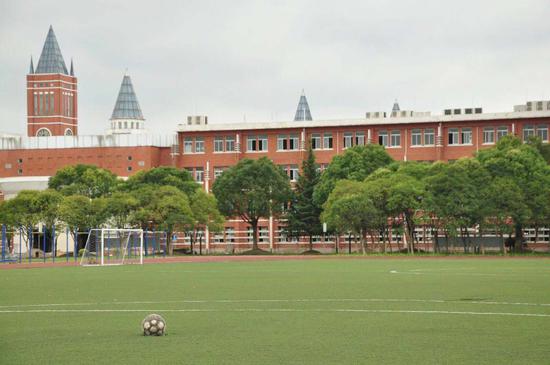 第二十七届‘贝贝杯’青少年足球赛在张家港开赛：国际球队齐聚共襄足球盛举(图1)